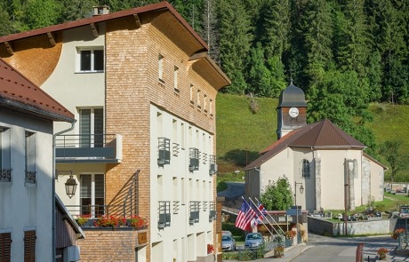 Résidence Les Tavaillons côté rue